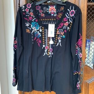 NWT Johnny was JWLA TINASHA embroidered tee